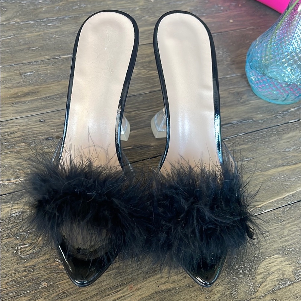 Elegant Black Feathered Women's Mules